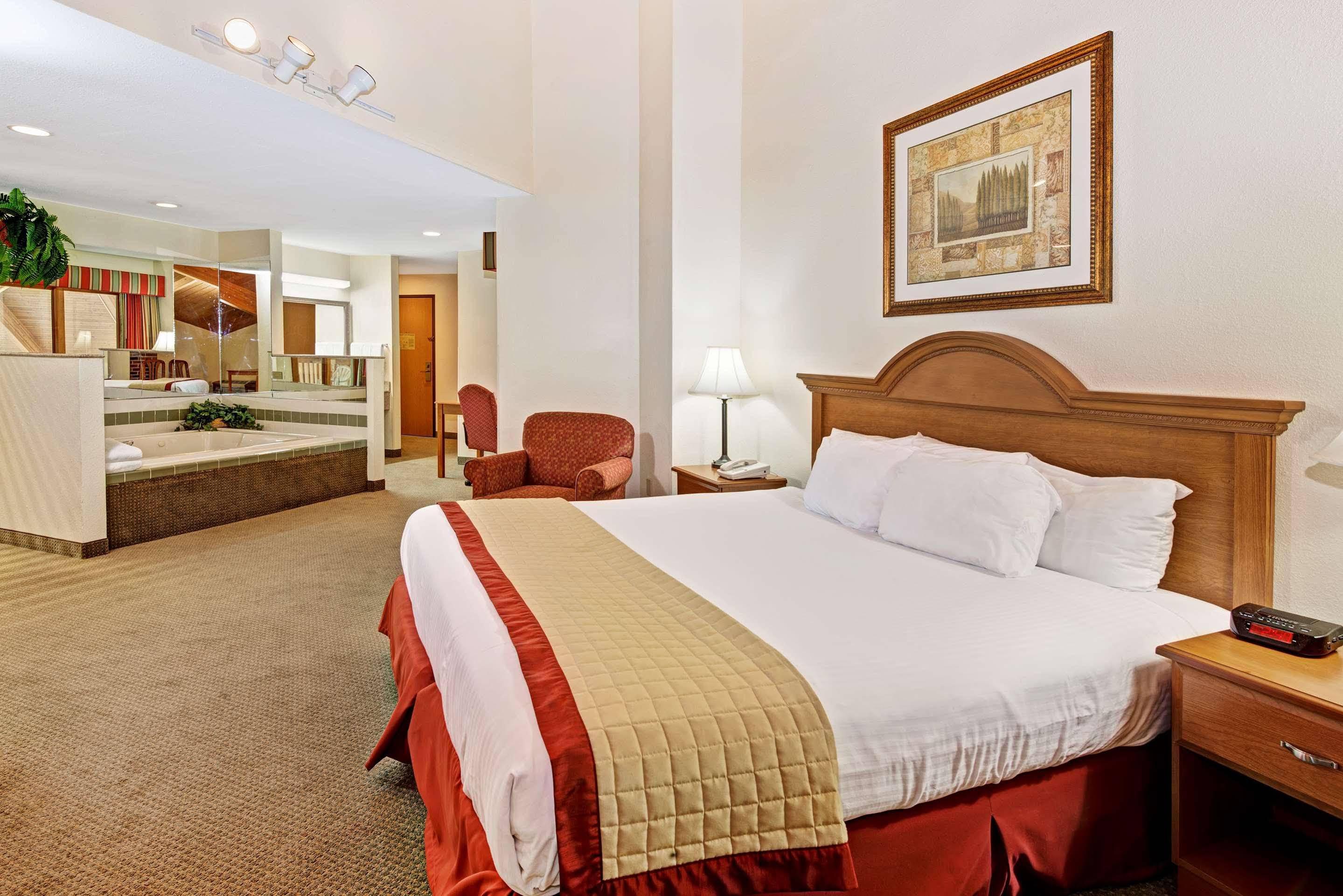 Baymont By Wyndham Indianapolis Hotell Exteriör bild