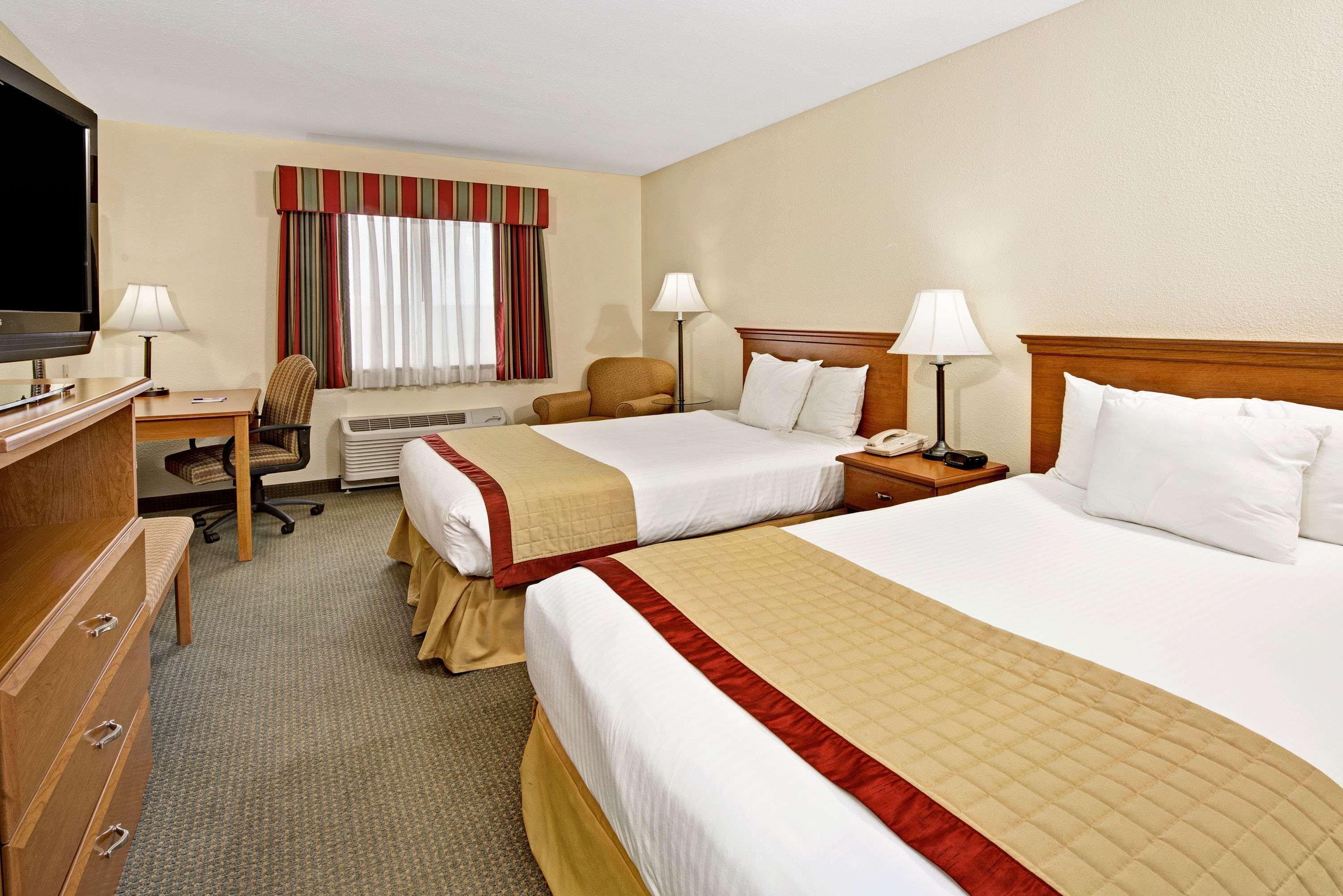 Baymont By Wyndham Indianapolis Hotell Exteriör bild